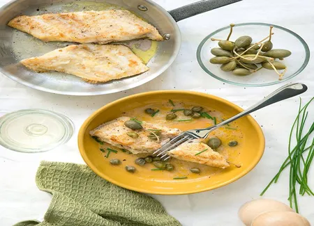 Filets de poisson, au citron et aux câpres