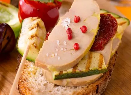 Foie gras et petits légumes à la plancha