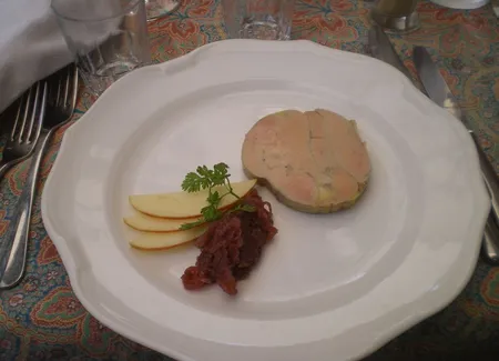 Foie gras au confit d'oignons