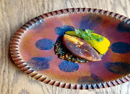 Foie gras poêlé aux fruits et épices de cyril lignac