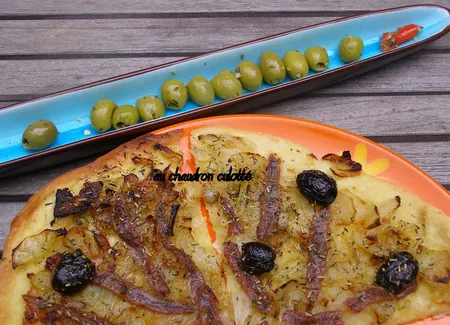 Fougasse anchois olives