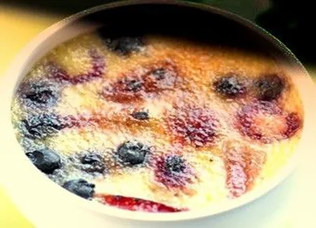 Gariguette de crème brûlée au thym frais