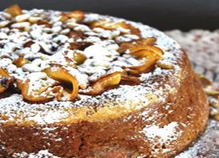Gâteau au yogourt et chips de pommes