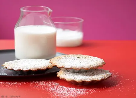 Gâteau aux amandes et lait d'amande glacé