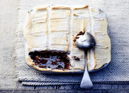 Gâteau chocolat noisette meringué