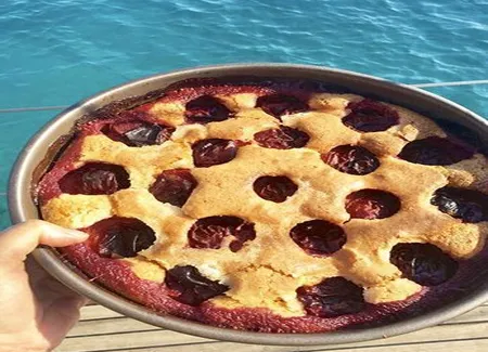Gâteau manqué aux prunes