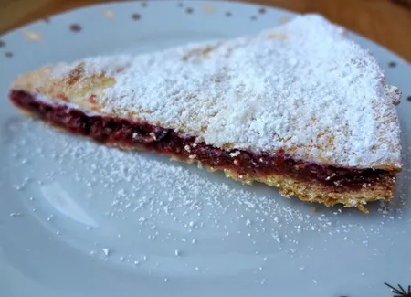 Gâteau meringué à la confiture