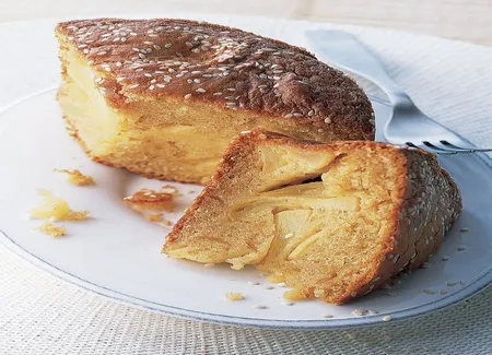 Gâteau moelleux et épicé aux pommes