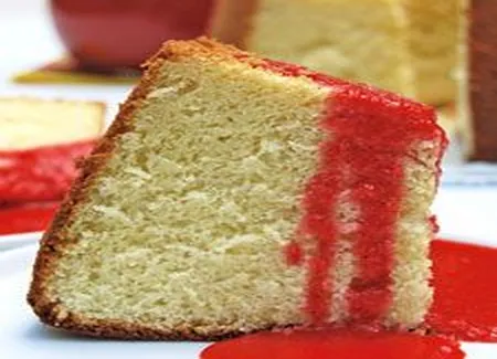 Gâteau mousseline à la lime, coulis de fraises