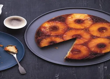 Gâteau renversé antillais à l'ananas et épices