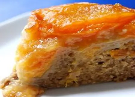 Gâteau renversé façon tatin aux abricots, au thé earl grey à la lavande et au gingembre