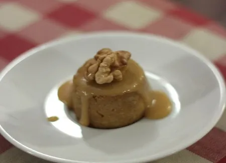 Gâteau sans cuisson aux noix et café