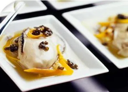 Gelée d'huître aux légumes fondants et au caviar
