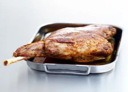 Gigot d'agneau rôti à l'orientale