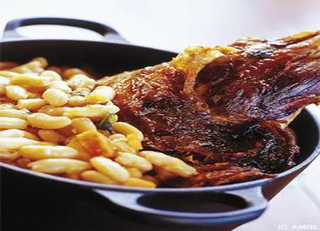 Gigot de pré salé et haricots blancs au cidre