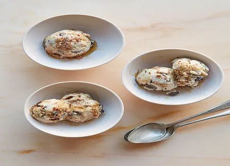 Glace à la banane aux noix de pécan