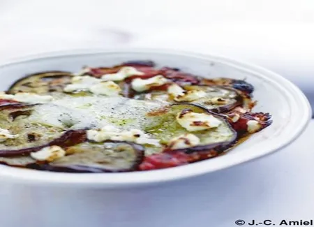 Gratin d'aubergines au boeuf et mozzarella