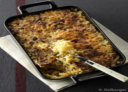 Gratin de coquillettes, cèpes-parmesan