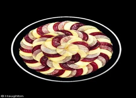 Gratin de pommes de terre, betterave et comté