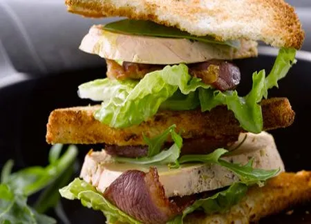 Le club sandwich foie gras et magret