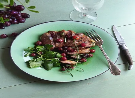 Magret de canard et raisins caramélisés