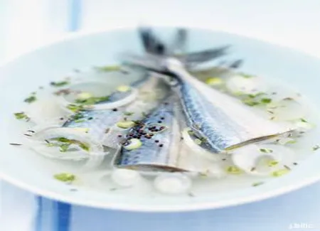 Maquereaux marinés au vin blanc