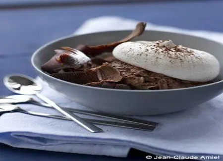 Meringue et mousse au chocolat