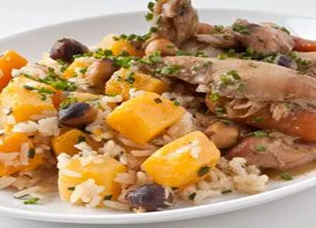 Mijoté de pintade aux courges et noisettes rôties