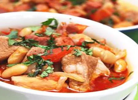 Mijoté de porc aux chorizo et haricots blancs