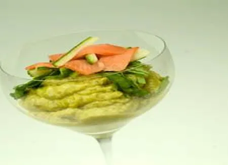Mousse davocat à la truite fumée