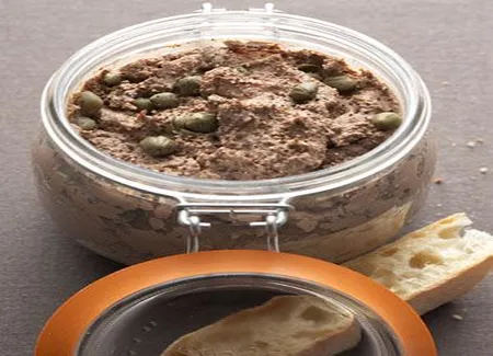 Mousse de foies de volaille aux câpres