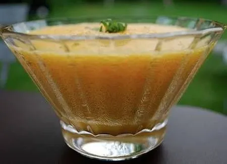 Mousse de melon au basilic