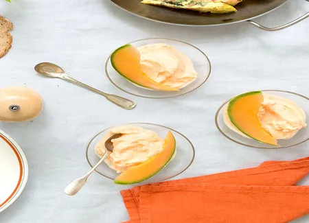 Mousse glacée au melon et au yaourt