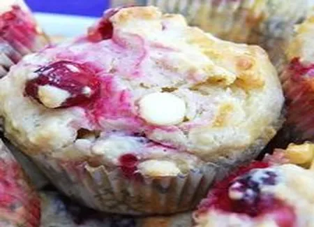 Muffins aux canneberges et chocolat blanc