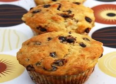 Muffins aux poires, chocolat et cardamome