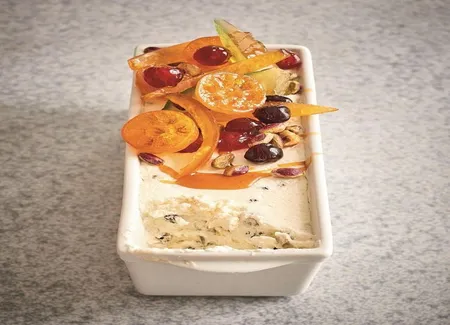 Nougat glacé au grand marnier