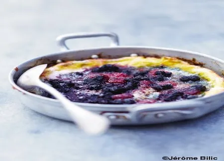 Omelette sucrée aux fruits
