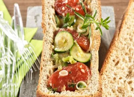 Pain de mie complet aux légumes marinés