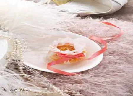 Papillotes de pêches farcies à la piémontaise