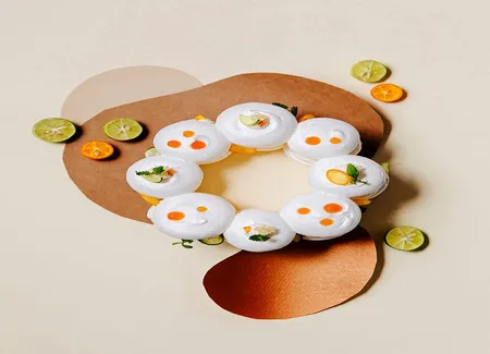 Pavlova au campari, au kumquat et à l'orange sanguine