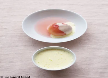 Pêches pochées au sauternes