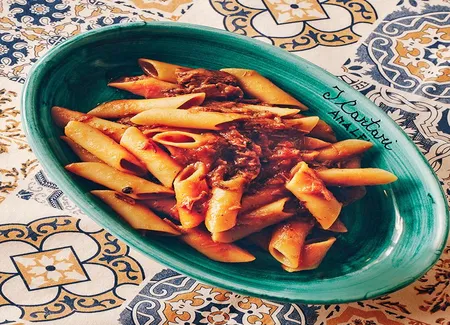 Penne alla genovese au boeuf