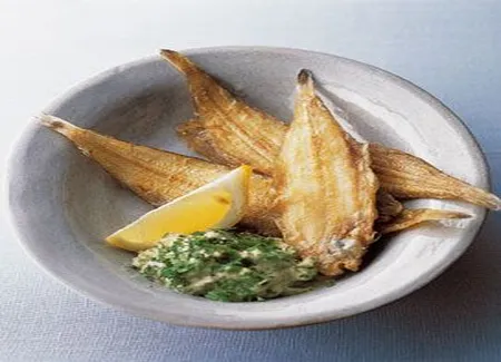 Petite friture, sauces aux herbes