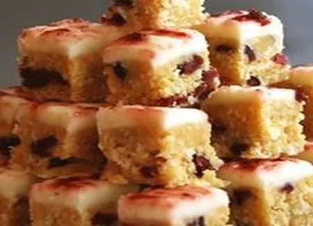Petites bouchées aux canneberges et noix de coco