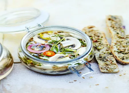 Pickles de champignons de paris