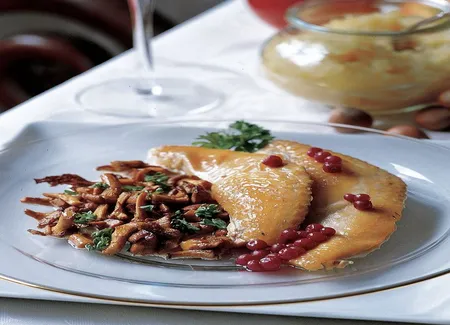 Pintade aux girolles et sa compote