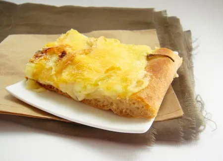 Pizza hivernale à la tartiflette