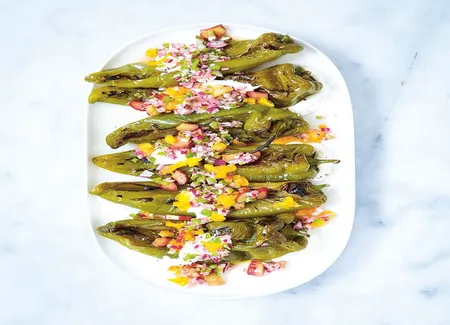 Poblanos, salsa à la rhubarbe