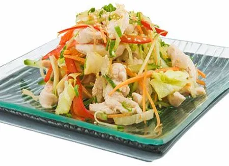 Poêlée de chou chinois au poulet