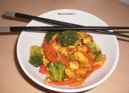 Poêlée de crevettes surimi et ses légumes au curry